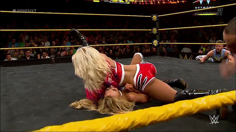 WWE_NXT_2015_06_03_WEB-DL_x264-WD_mp4_20161127_194941_471.jpg