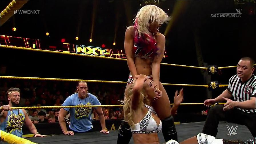 WWE_NXT_2015_06_03_WEB-DL_x264-WD_mp4_20161127_194956_708.jpg