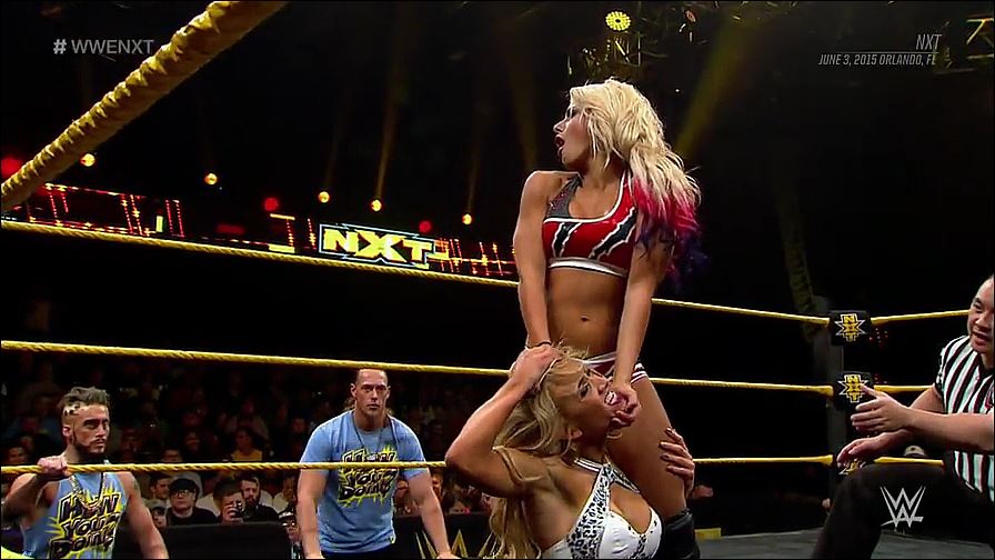 WWE_NXT_2015_06_03_WEB-DL_x264-WD_mp4_20161127_195000_070.jpg