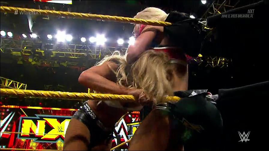 WWE_NXT_2015_06_03_WEB-DL_x264-WD_mp4_20161127_195149_940.jpg