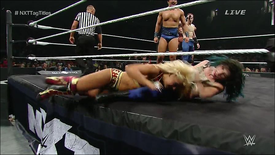 WWE_NXT_Takeover_Brooklyn_REPACK_WEBRip_h264-WD_mp4_20161127_212810_447.jpg