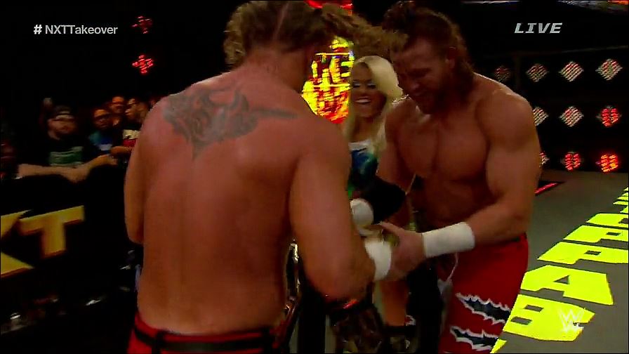 WWE_NXT_Takeover_Unstoppable_WEB-DL_x264-WD_mp4_20161127_194552_657.jpg