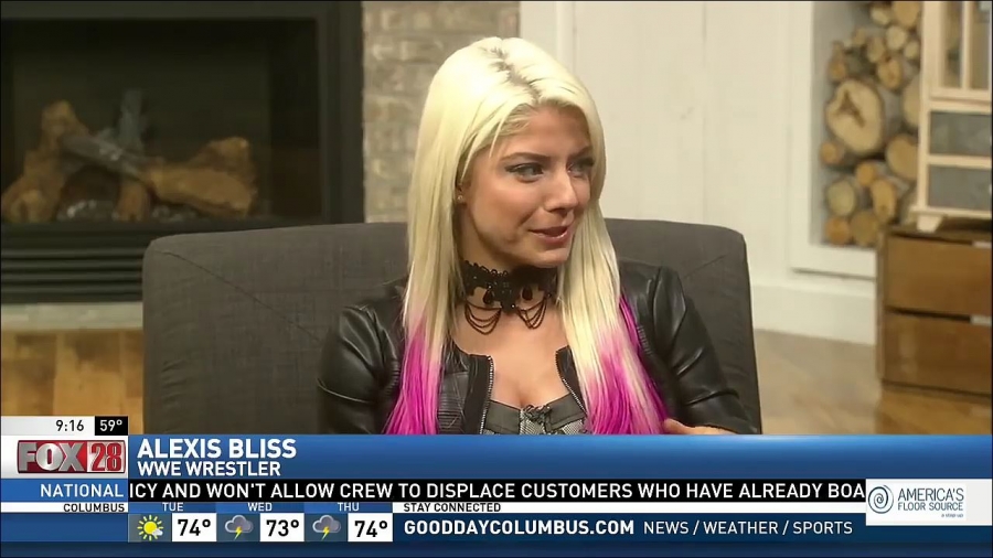 Alexa_Bliss_Fox_28_Interview_mp4_20170423_234032_343.jpg