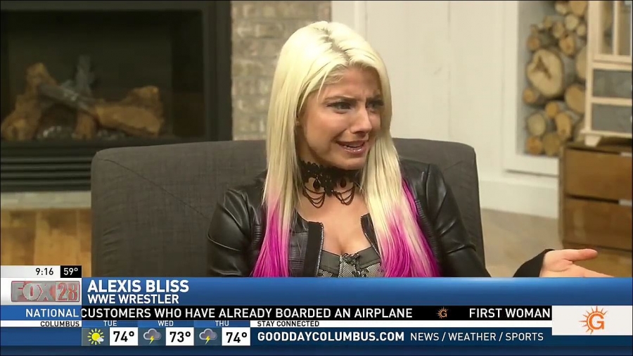 Alexa_Bliss_Fox_28_Interview_mp4_20170423_234036_610.jpg