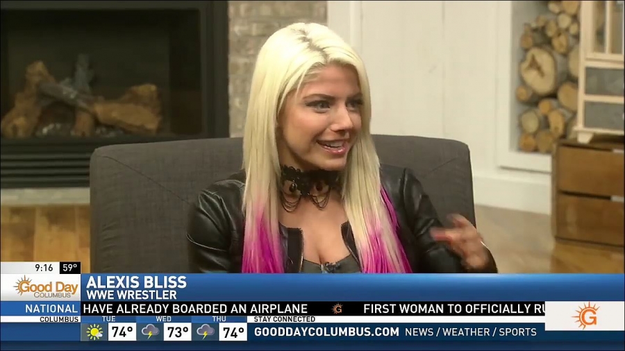 Alexa_Bliss_Fox_28_Interview_mp4_20170423_234038_298.jpg