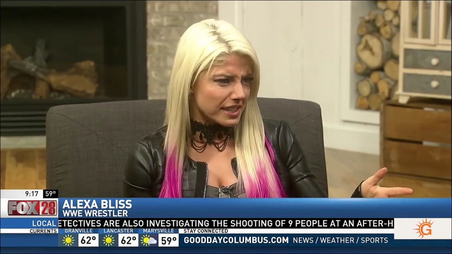 Alexa_Bliss_Fox_28_Interview_mp4_20170423_234145_355.jpg