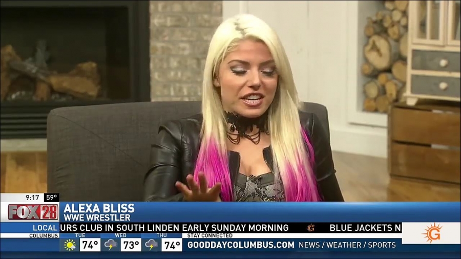 Alexa_Bliss_Fox_28_Interview_mp4_20170423_234153_401.jpg