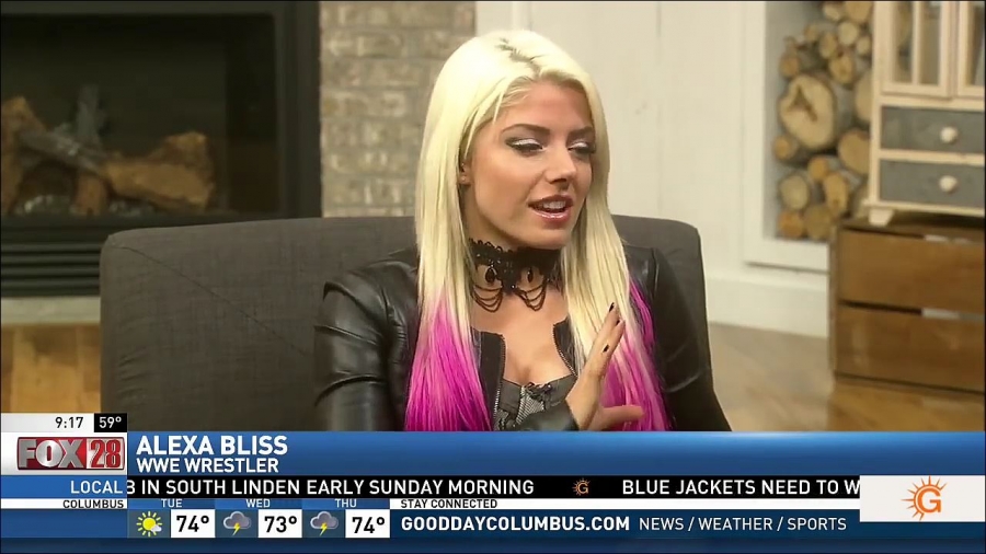 Alexa_Bliss_Fox_28_Interview_mp4_20170423_234154_303.jpg