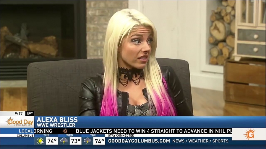 Alexa_Bliss_Fox_28_Interview_mp4_20170423_234157_984.jpg