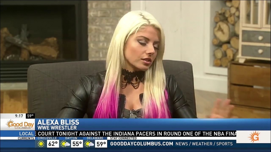 Alexa_Bliss_Fox_28_Interview_mp4_20170423_234219_495.jpg