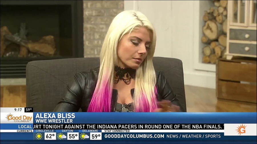 Alexa_Bliss_Fox_28_Interview_mp4_20170423_234219_954.jpg