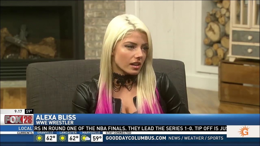 Alexa_Bliss_Fox_28_Interview_mp4_20170423_234223_930.jpg