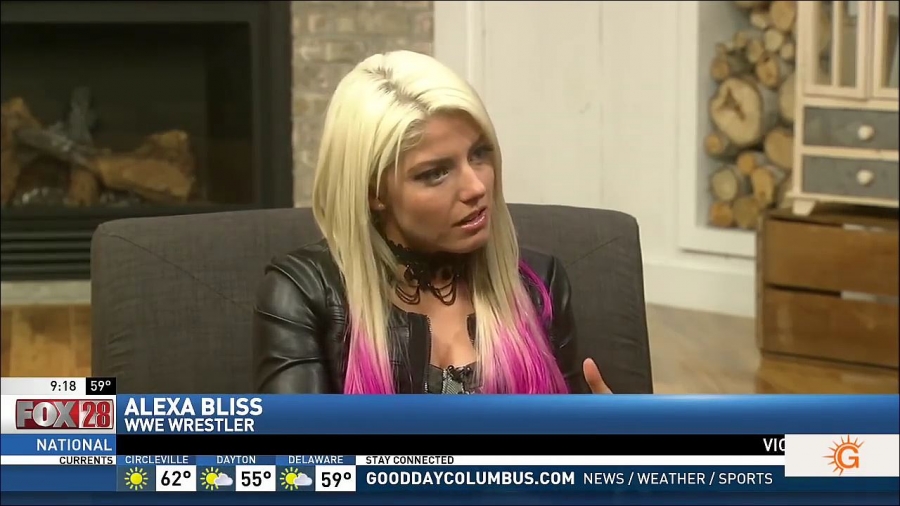 Alexa_Bliss_Fox_28_Interview_mp4_20170423_234253_599.jpg