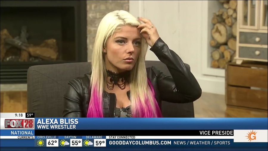 Alexa_Bliss_Fox_28_Interview_mp4_20170423_234254_686.jpg