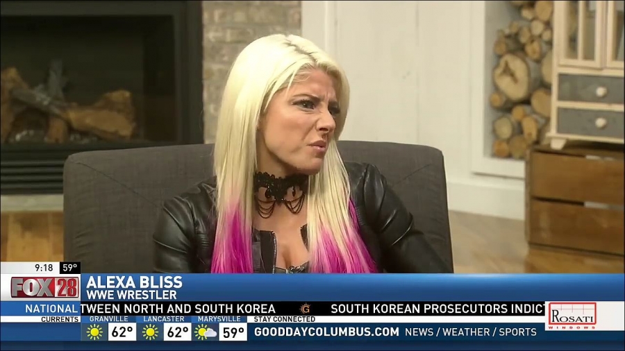 Alexa_Bliss_Fox_28_Interview_mp4_20170423_234309_832.jpg