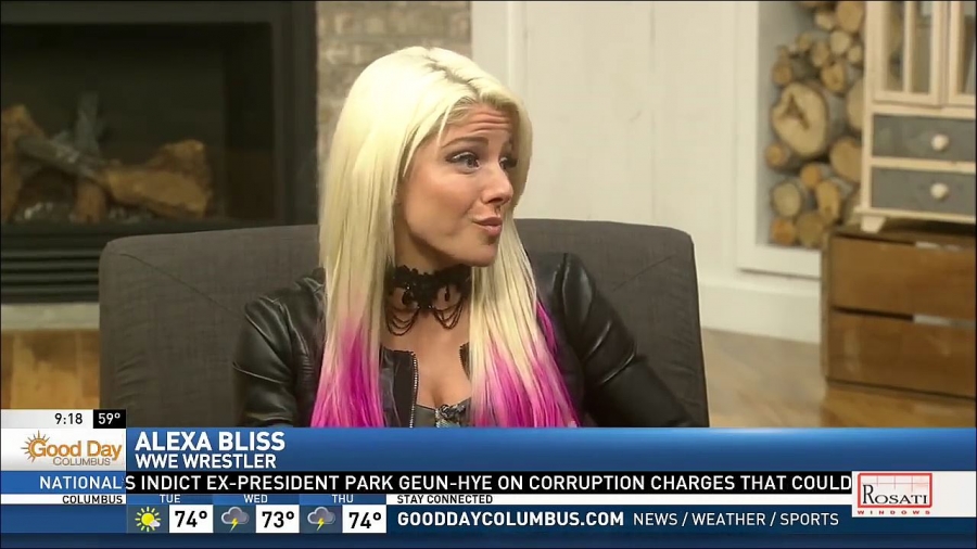 Alexa_Bliss_Fox_28_Interview_mp4_20170423_234317_044.jpg