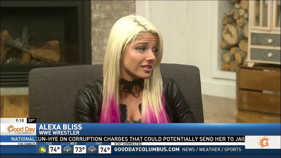 Alexa_Bliss_Fox_28_Interview_mp4_20170423_234320_194.jpg