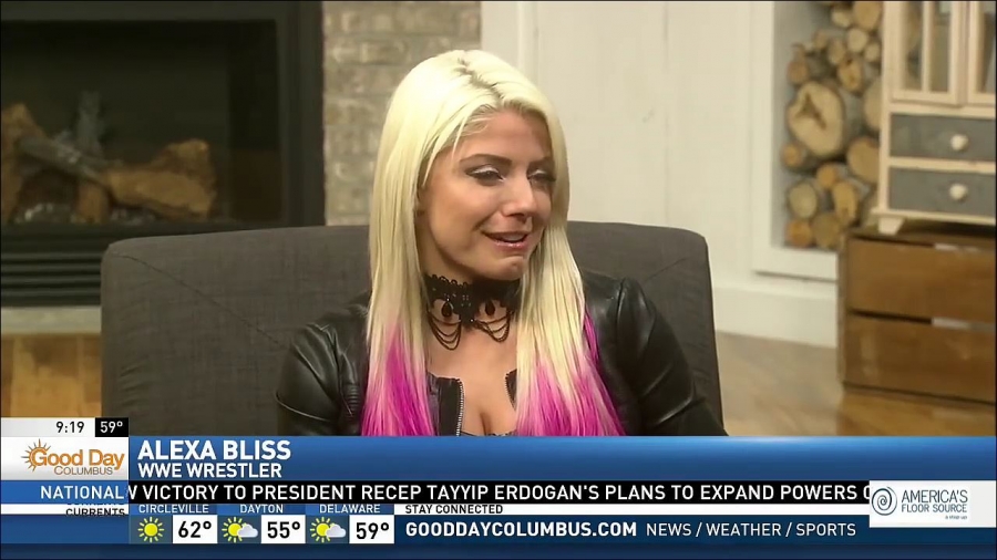 Alexa_Bliss_Fox_28_Interview_mp4_20170423_234340_143.jpg