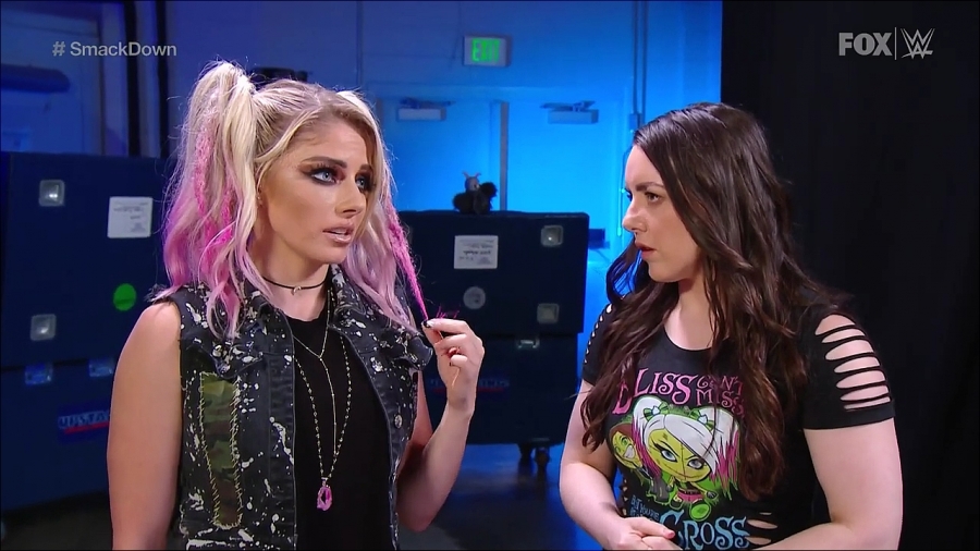 Alexa_Bliss_apologizes_to_Nikki_Cross__SmackDown2C_September_42C_2020_mp4_000012266.jpg