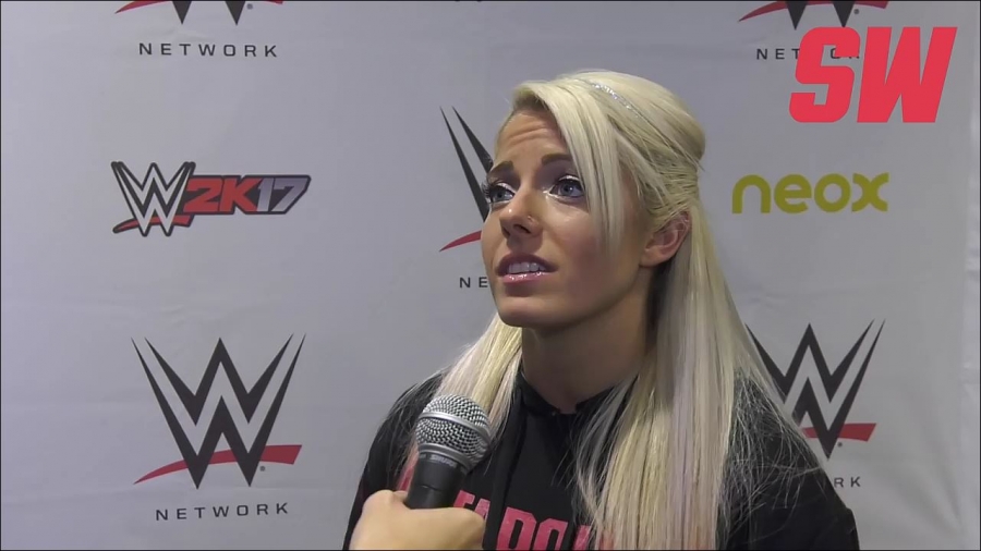 Alexa_Bliss_en_Barcelona_mp4_20161204_130341_946.jpg