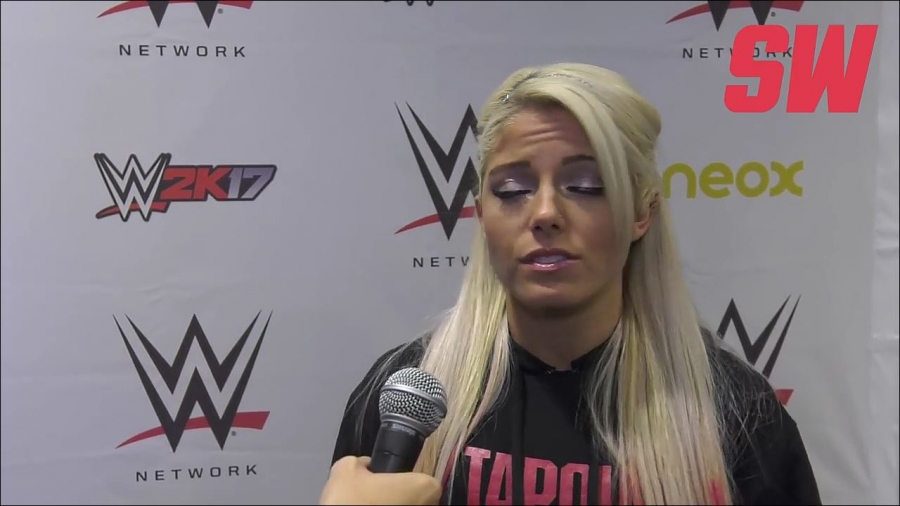 Alexa_Bliss_en_Barcelona_mp4_20161204_130344_400.jpg