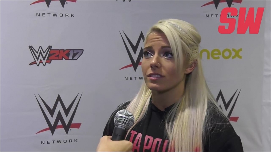 Alexa_Bliss_en_Barcelona_mp4_20161204_130344_979.jpg