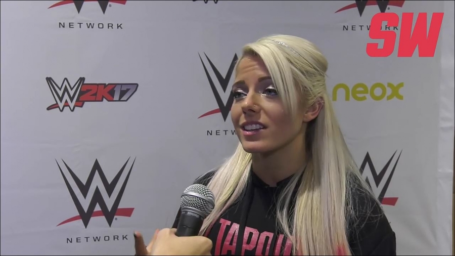 Alexa_Bliss_en_Barcelona_mp4_20161204_130347_243.jpg