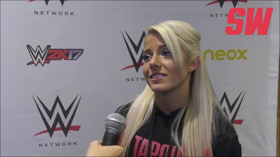 Alexa_Bliss_en_Barcelona_mp4_20161204_130350_249.jpg