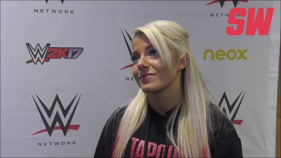 Alexa_Bliss_en_Barcelona_mp4_20161204_130352_361.jpg