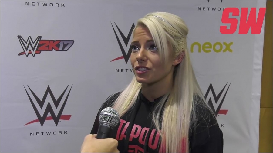 Alexa_Bliss_en_Barcelona_mp4_20161204_130407_293.jpg