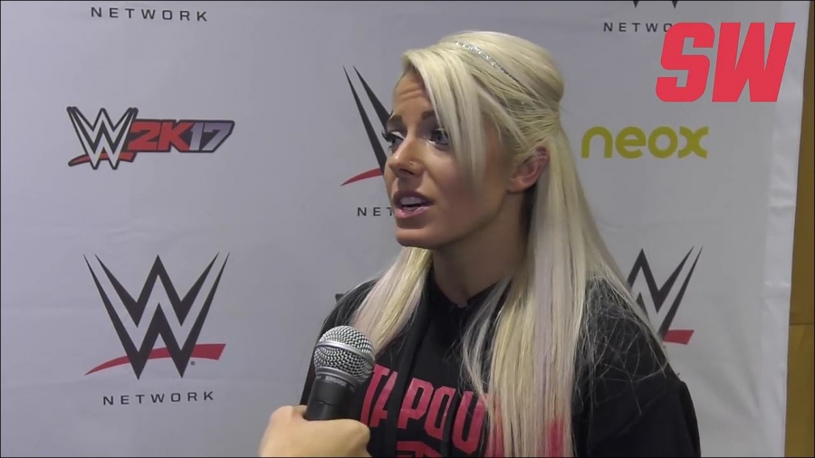 Alexa_Bliss_en_Barcelona_mp4_20161204_130408_928.jpg