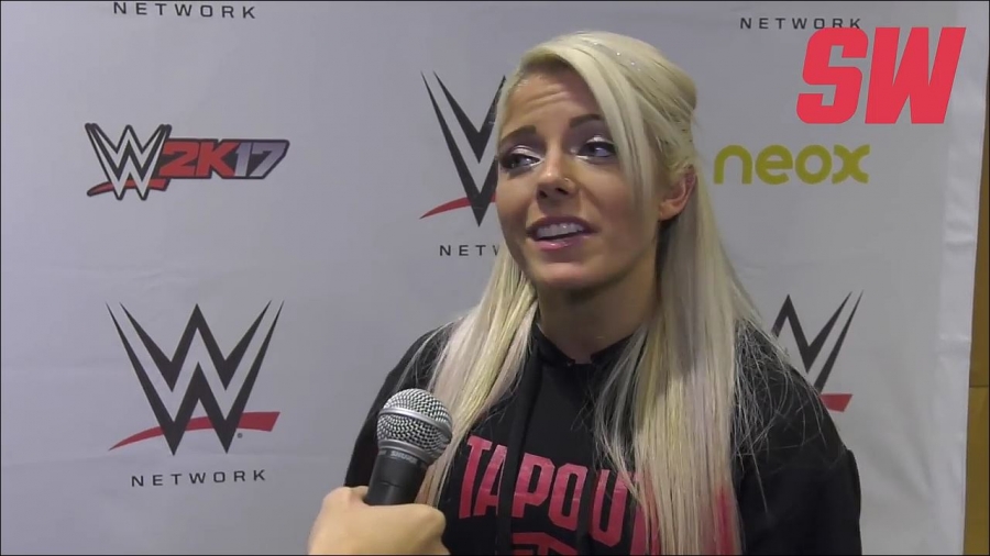 Alexa_Bliss_en_Barcelona_mp4_20161204_130411_227.jpg