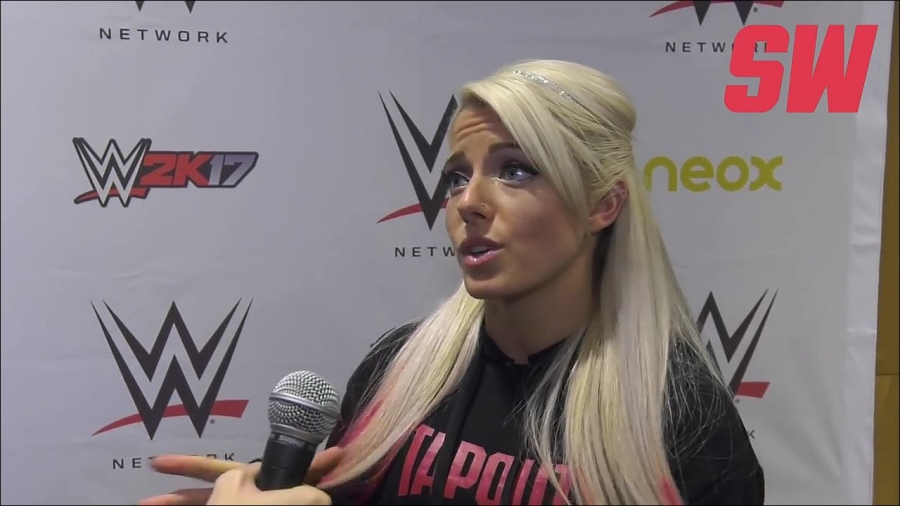 Alexa_Bliss_en_Barcelona_mp4_20161204_130426_185.jpg