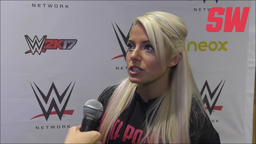 Alexa_Bliss_en_Barcelona_mp4_20161204_130439_185.jpg