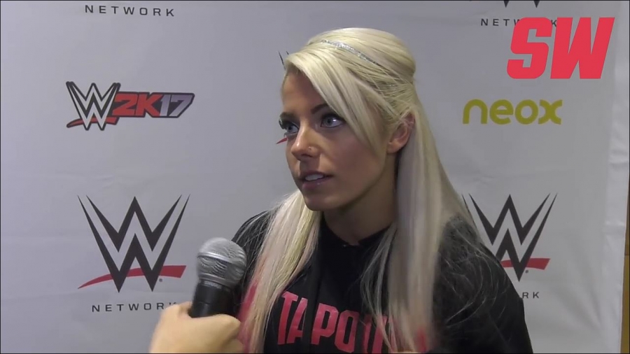 Alexa_Bliss_en_Barcelona_mp4_20161204_130441_902.jpg