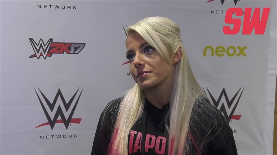 Alexa_Bliss_en_Barcelona_mp4_20161204_130442_819.jpg