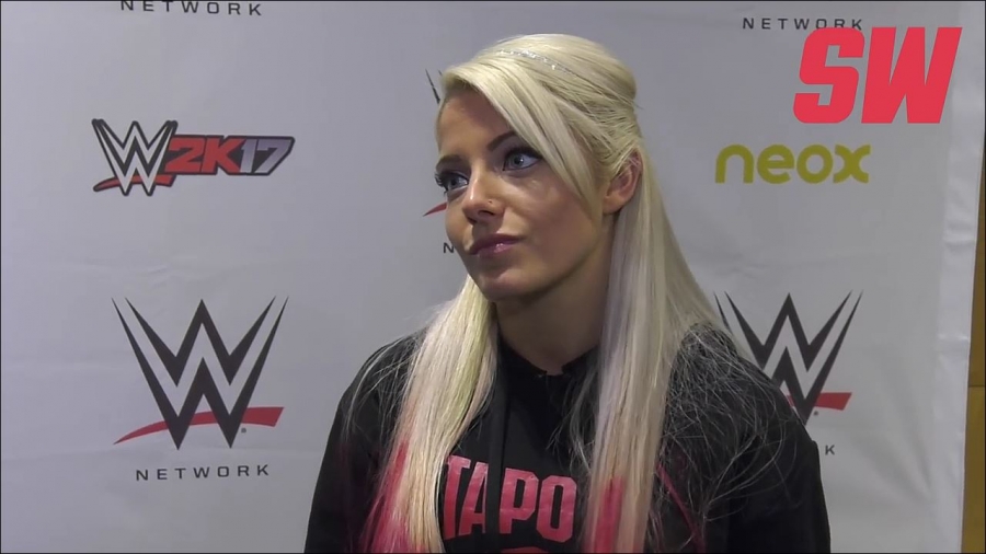 Alexa_Bliss_en_Barcelona_mp4_20161204_130444_744.jpg