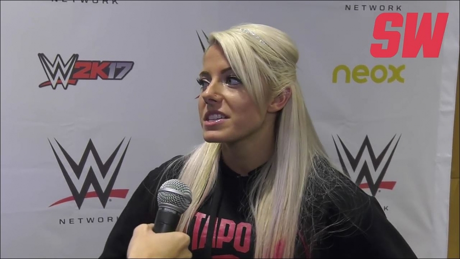 Alexa_Bliss_en_Barcelona_mp4_20161204_130453_368.jpg