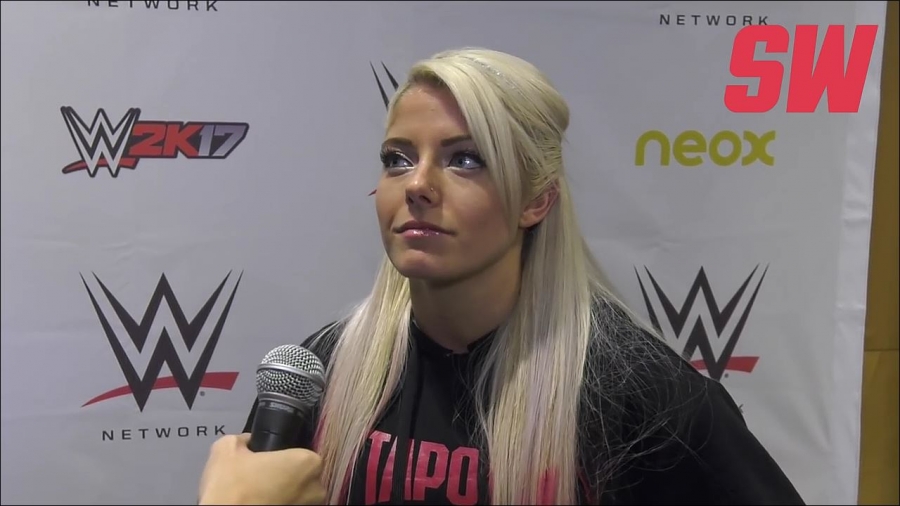 Alexa_Bliss_en_Barcelona_mp4_20161204_130457_006.jpg