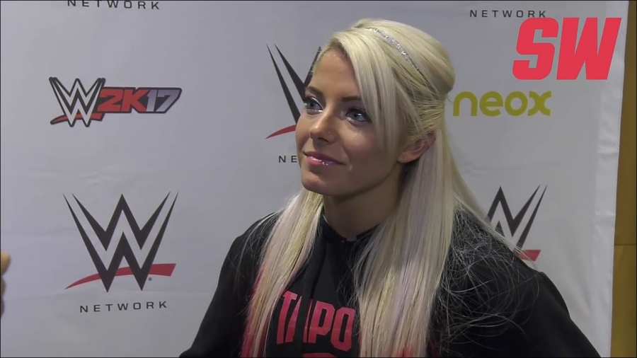 Alexa_Bliss_en_Barcelona_mp4_20161204_130500_777.jpg