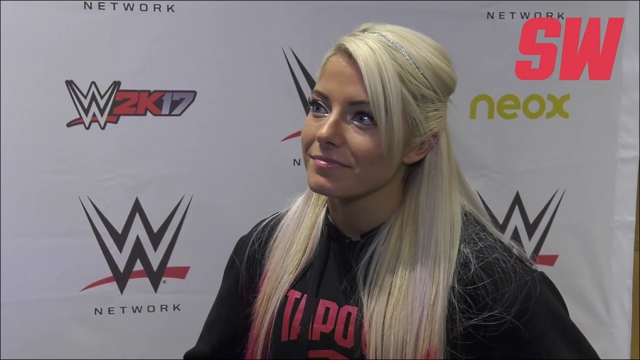 Alexa_Bliss_en_Barcelona_mp4_20161204_130504_906.jpg