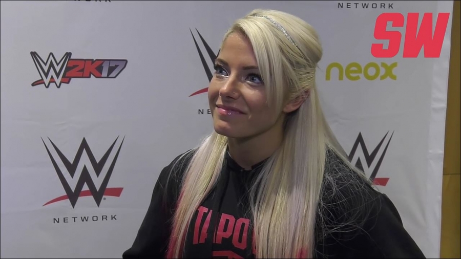 Alexa_Bliss_en_Barcelona_mp4_20161204_130507_946.jpg