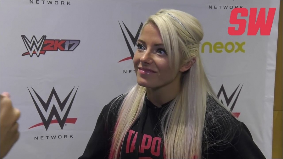 Alexa_Bliss_en_Barcelona_mp4_20161204_130508_736.jpg