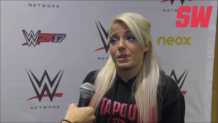 Alexa_Bliss_en_Barcelona_mp4_20161204_130531_505.jpg