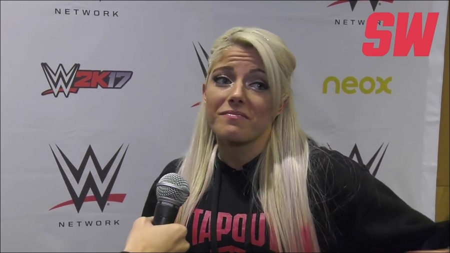 Alexa_Bliss_en_Barcelona_mp4_20161204_130533_073.jpg