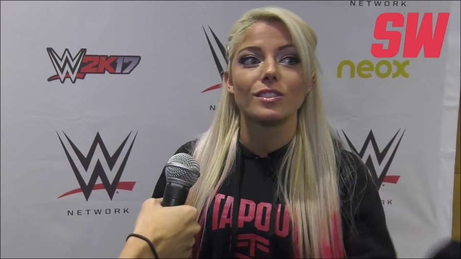 Alexa_Bliss_en_Barcelona_mp4_20161204_130540_265.jpg