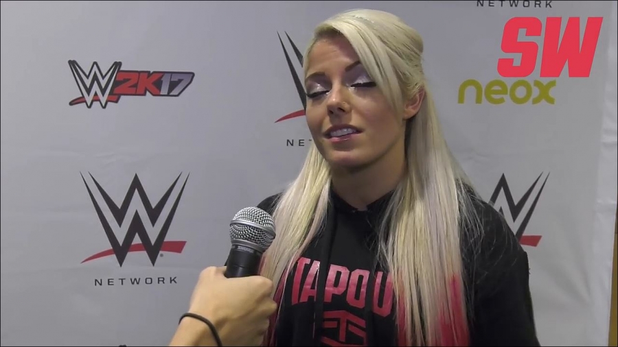 Alexa_Bliss_en_Barcelona_mp4_20161204_130542_009.jpg