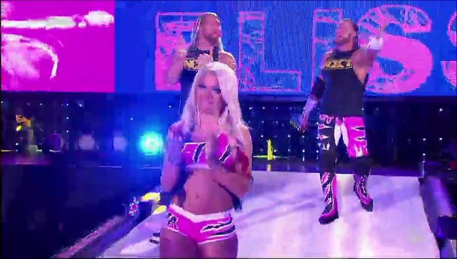 Bayley___Alexa_Bliss_Segment_mp4_20161203_012831_537.jpg