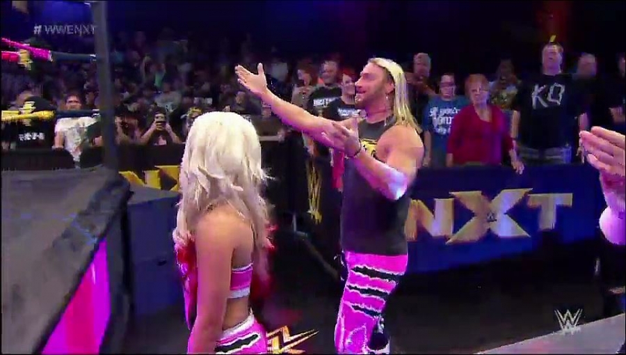 Bayley___Alexa_Bliss_Segment_mp4_20161203_012838_028.jpg