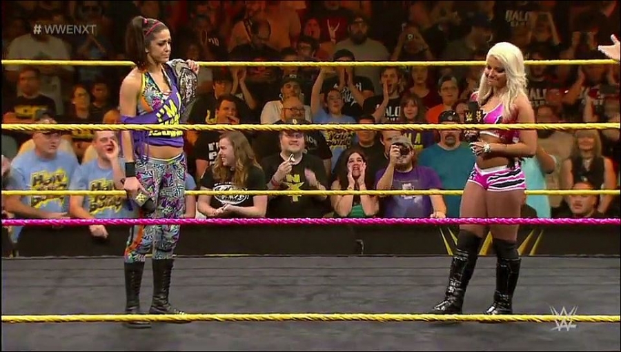 Bayley___Alexa_Bliss_Segment_mp4_20161203_012905_289.jpg